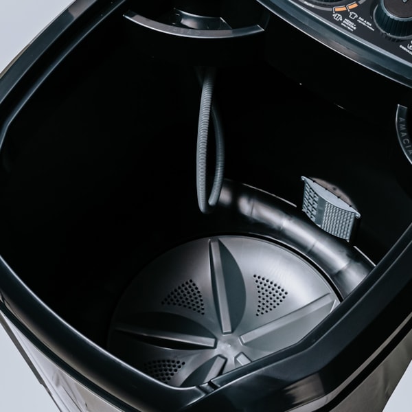 Tanquinho Lavamax Eco 20 Kg Preta Suggar - Imagem principal - 62e3f64f-6c12-4f2b-affd-fe096aff5134